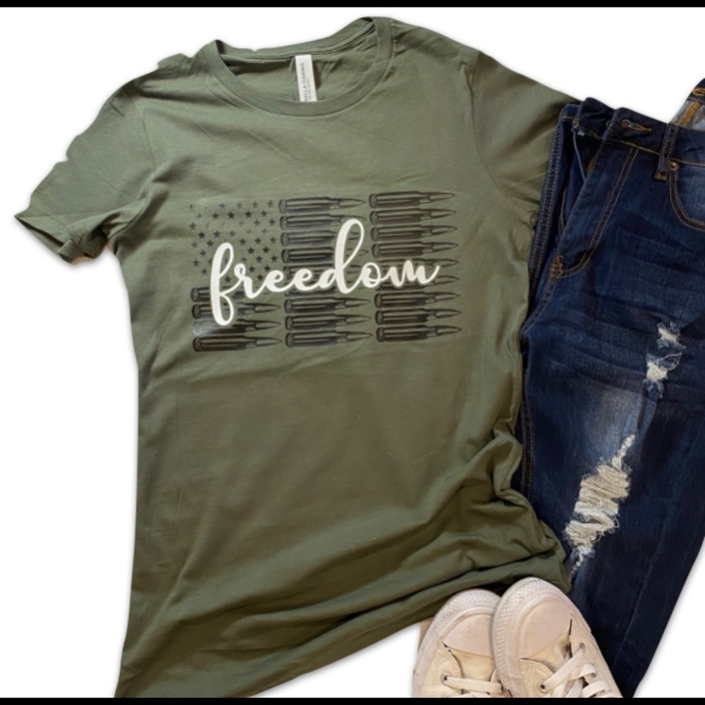 Women’s graphic tee